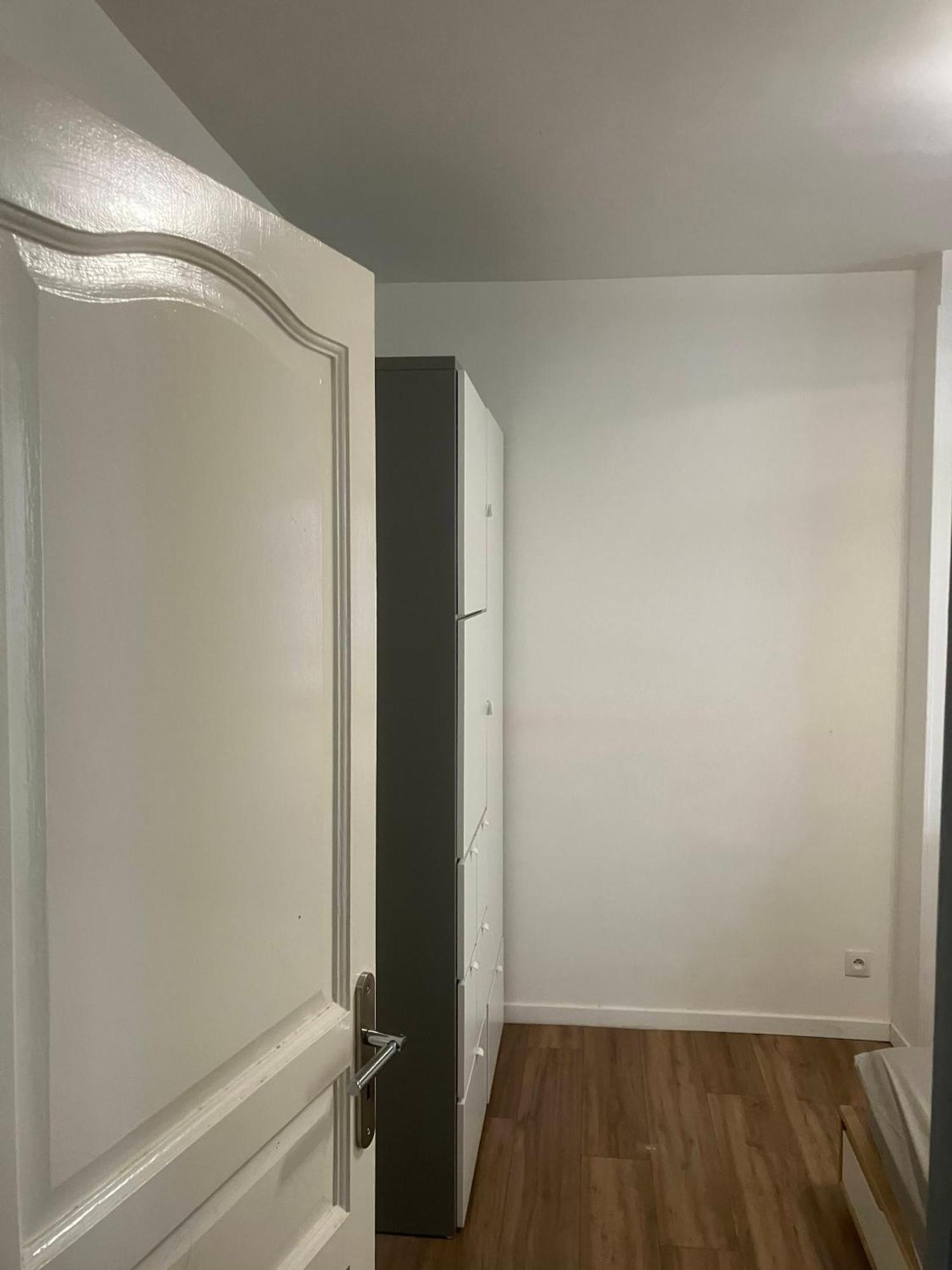 Appartement F2 Montmartre 18 Parijs